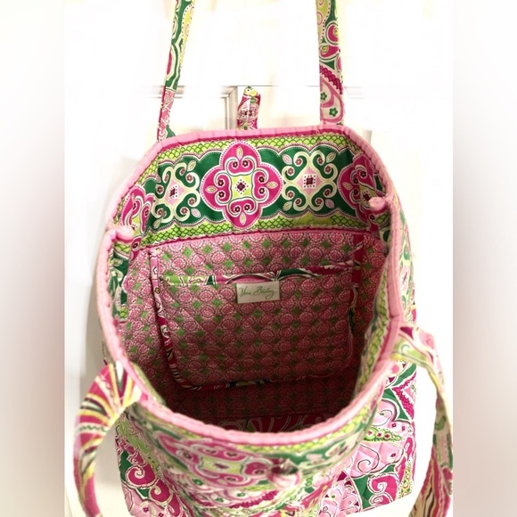 VERA BRADLEY Shoulder Strap TOTE Purse Retired Pinwheel Pink size 14x12 EUC - Picture 5 of 12